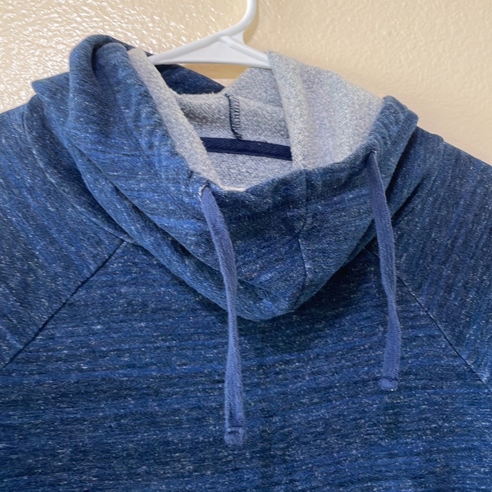 Pullover sweater - Picture 2 of 6